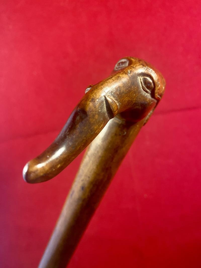 Antique Olive Wood Greek KEPKYPA (Corfu) Walking Stick with Carved Grip Depicting an Elephant's Head and a Bearded Man's Head — image 4