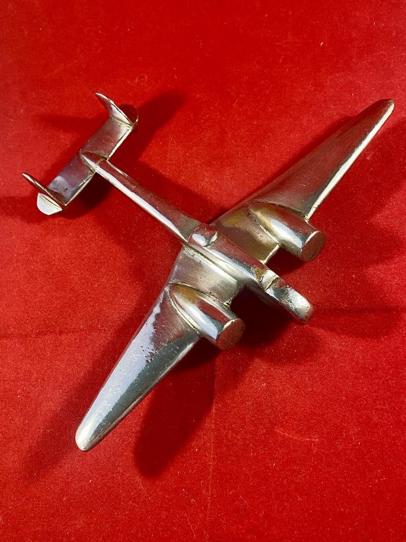 Impressive WW2 Trench Art Chrome Plated Brass Model of an RAF Handley Page HP52 Hampden — image 2