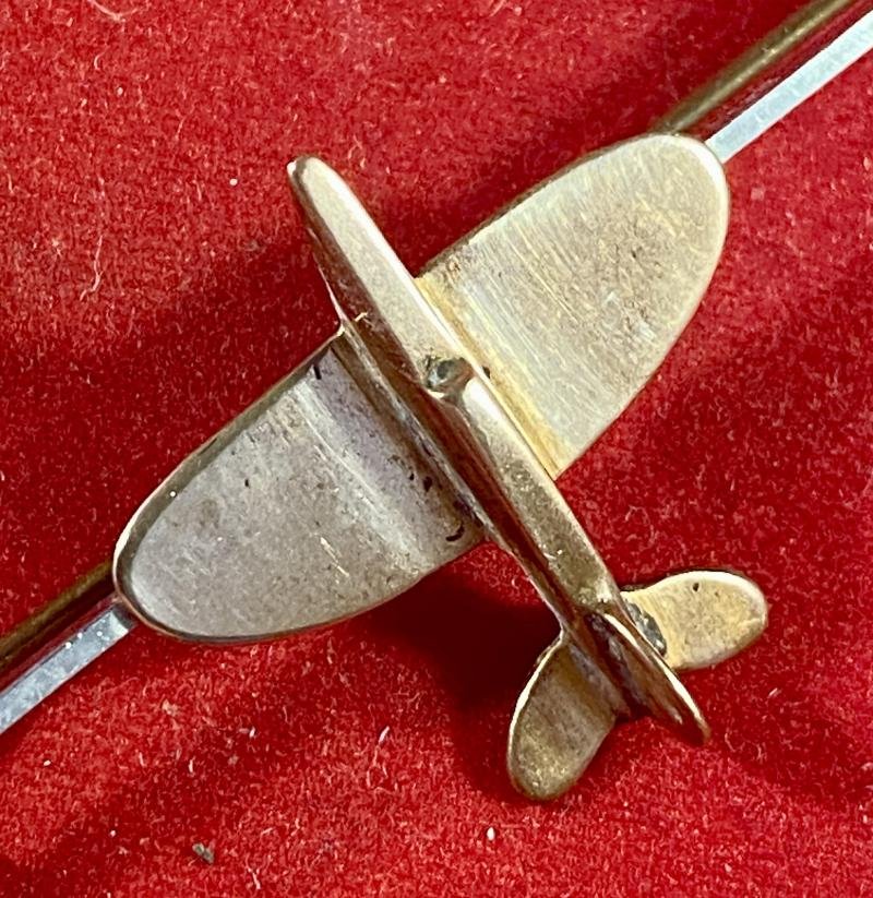 Unusual Original WW2 Copper 'Trench Art' RAF Spitfire Long Bar Sweetheart Brooch — image 5