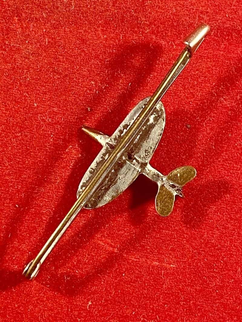 Unusual Original WW2 Copper 'Trench Art' RAF Spitfire Long Bar Sweetheart Brooch — image 6