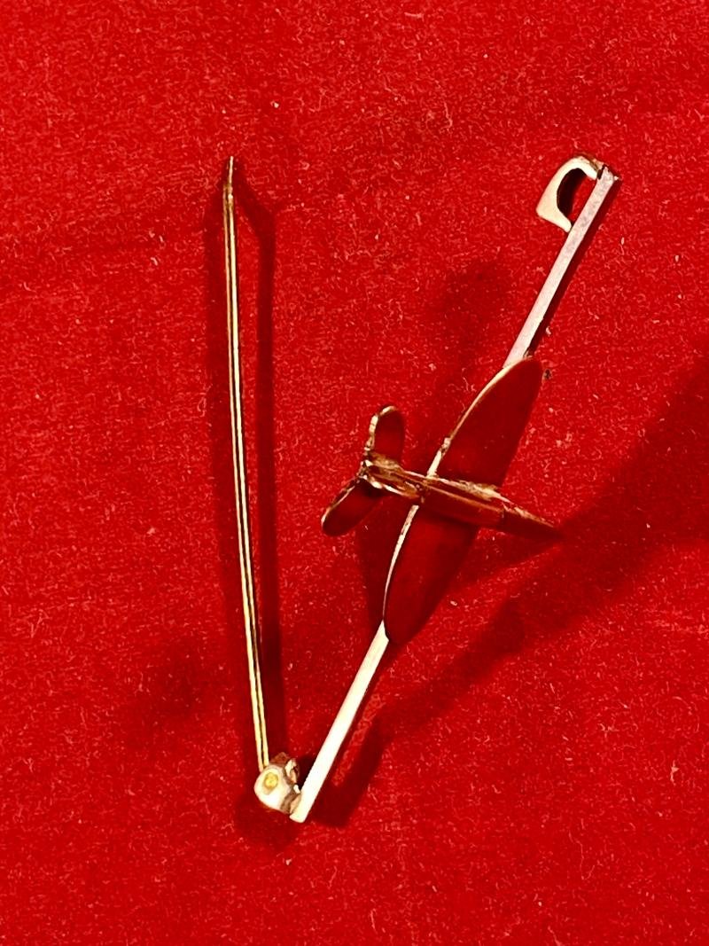 Unusual Original WW2 Copper 'Trench Art' RAF Spitfire Long Bar Sweetheart Brooch — image 7