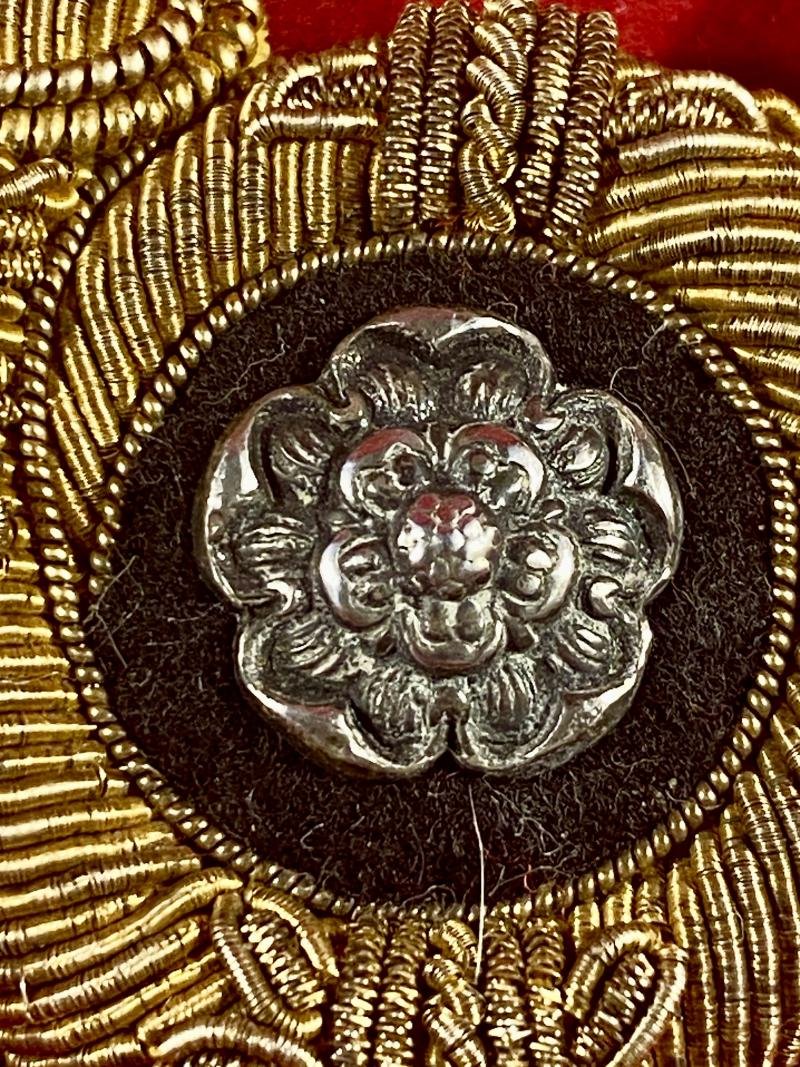 Rare Pair of Victorian King's Own Yorkshire light Infantry K.O.Y.L.I. Padded Bullion Wire Collar Badges — image 7