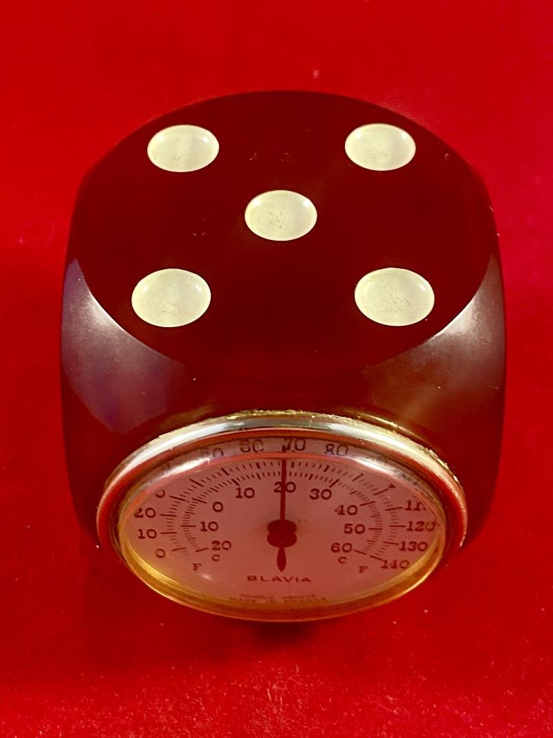 Vintage Red Bakelite 2.25' Square Dice shaped Thermometer by BLAVIA France c1930 — image 3