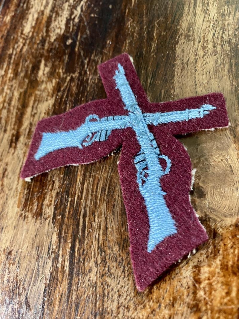 WW2 Parachute Regiment Marksman Cloth Badge — image 2