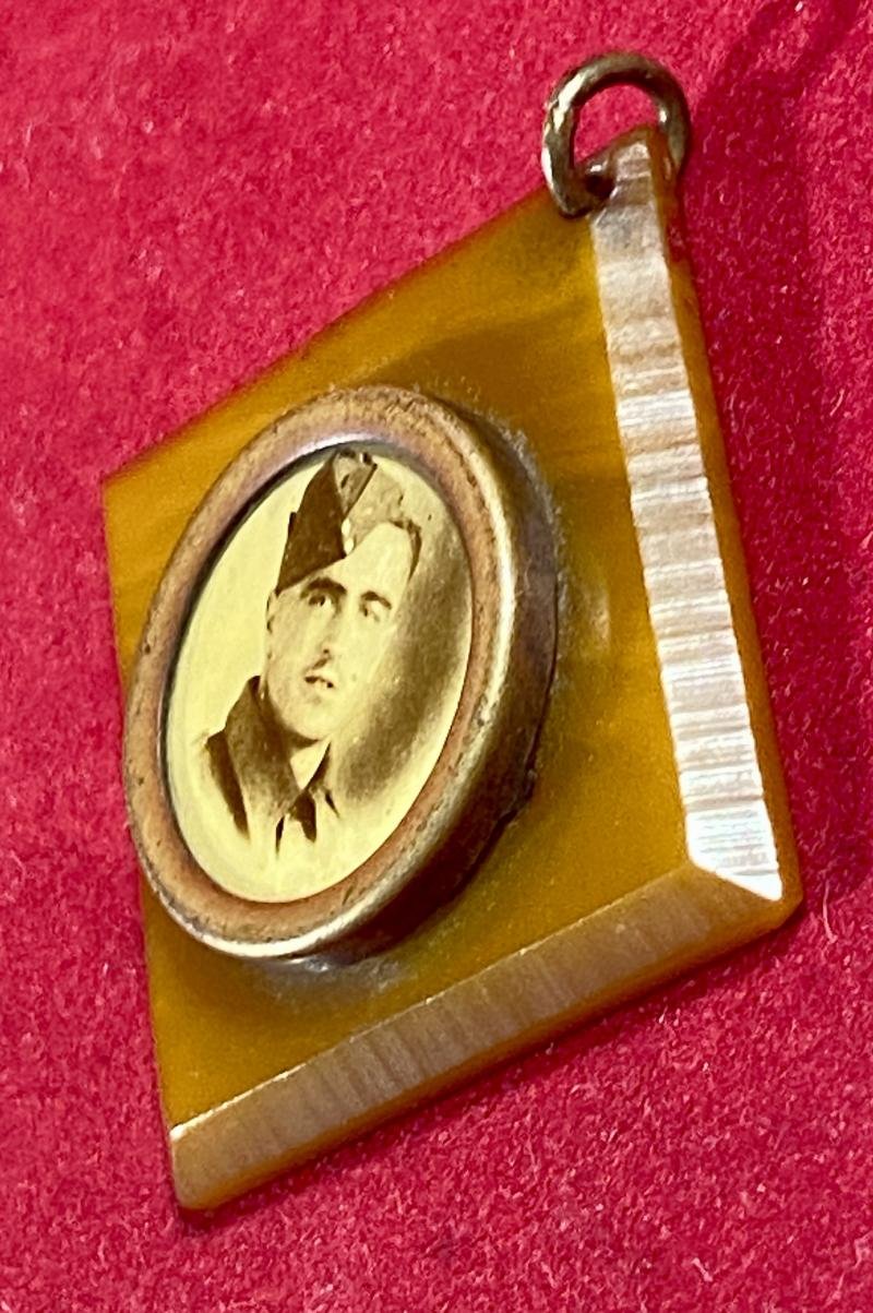 WW2 Butterscotch Bakelite Sweetheart Pendant set with a Photo of a Soldier — image 4