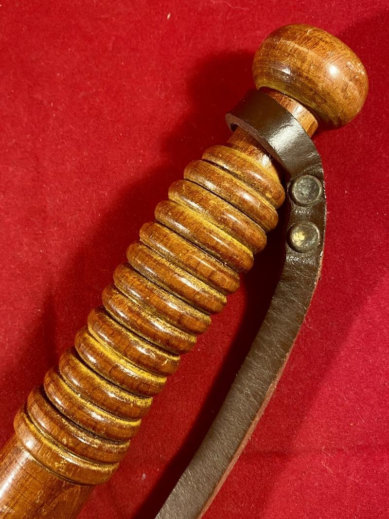 Vintage UK Policewoman's Short 'Handbag' Truncheon by HIATT circa 1960 — image 3