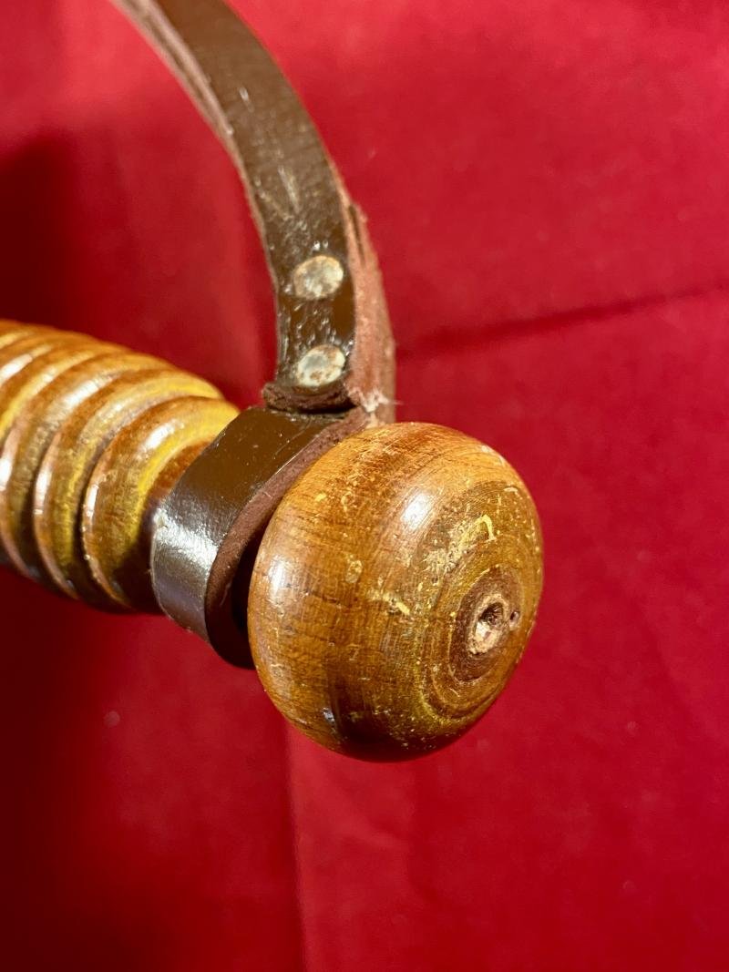 Vintage UK Policewoman's Short 'Handbag' Truncheon by HIATT circa 1960 — image 9