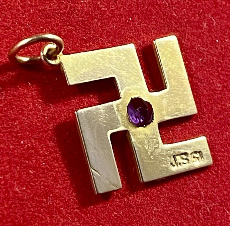 Rare Antique Victorian or Edwardian 15ct Gold Swastika Pendant set with an Amethyst Stone — image 8