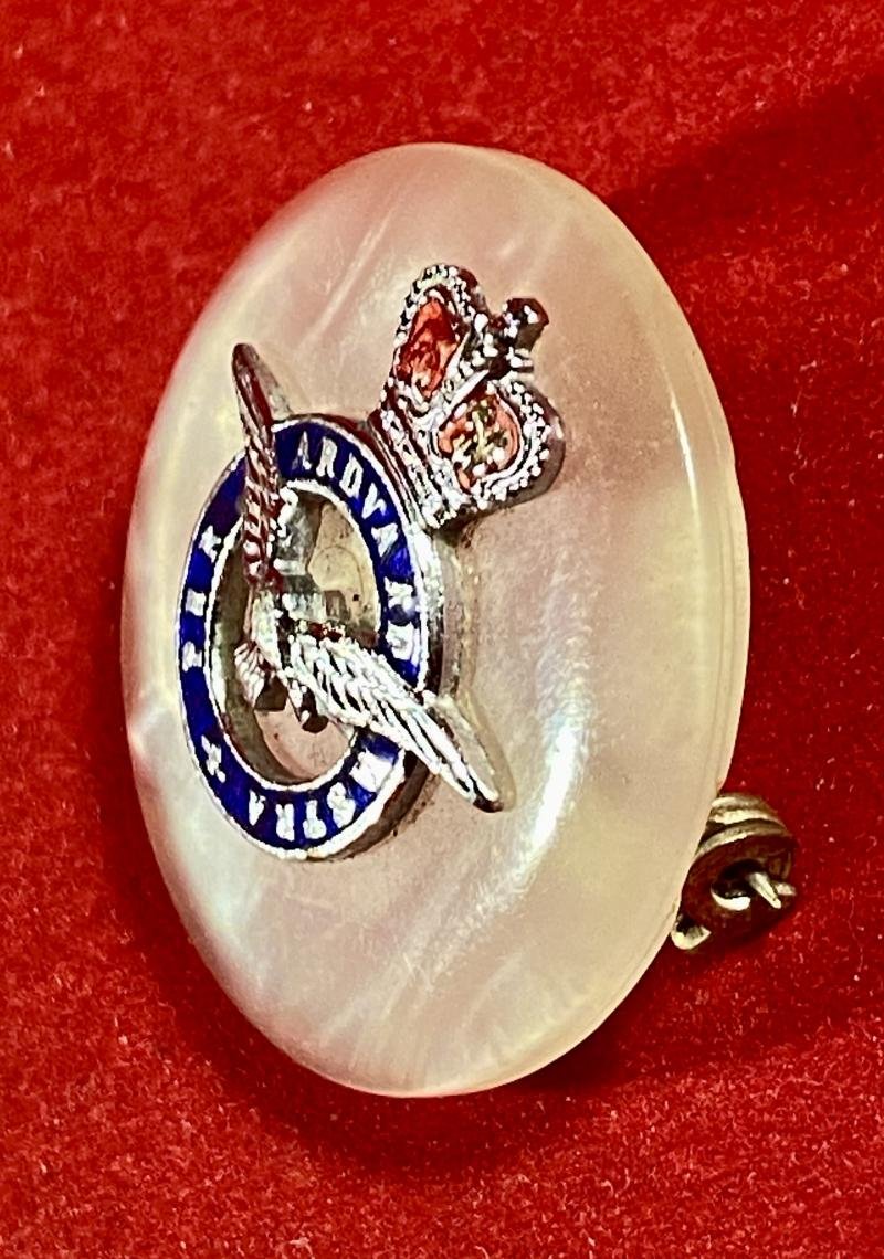 Post WW2 Vintage Royal Air Force Sweetheart Brooch — image 6