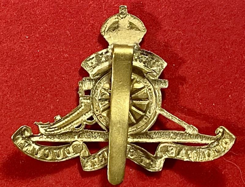 Original British Army WW1 period Royal Artillery Brass Cap Badge — image 5