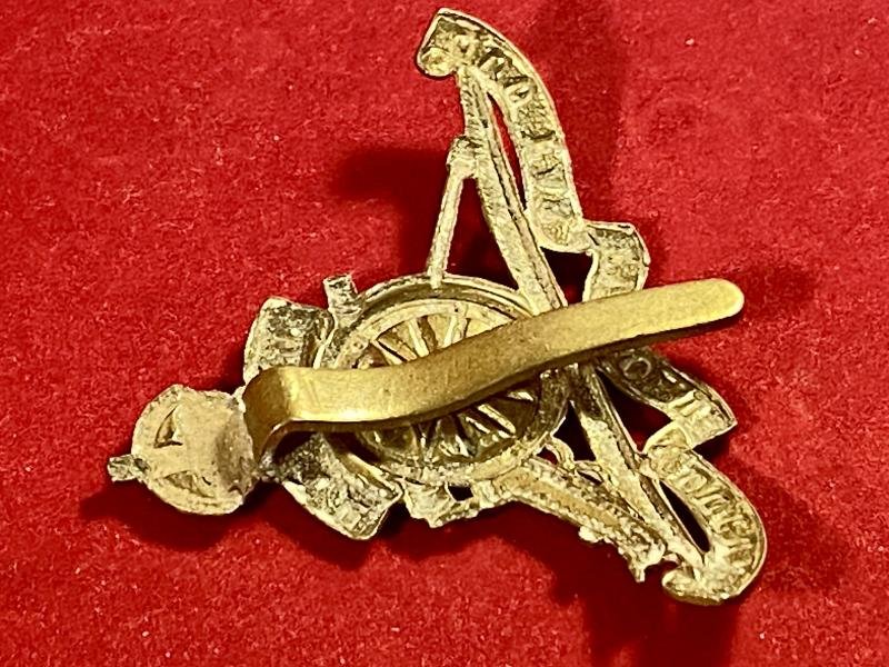 Original British Army WW1 period Royal Artillery Brass Cap Badge — image 6