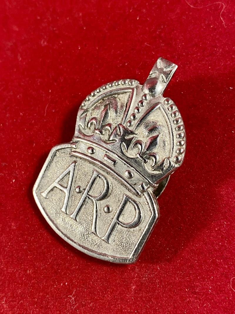 Early Pre WW2 English Hallmarked Silver ARP Lapel Badge 1936 — image 2