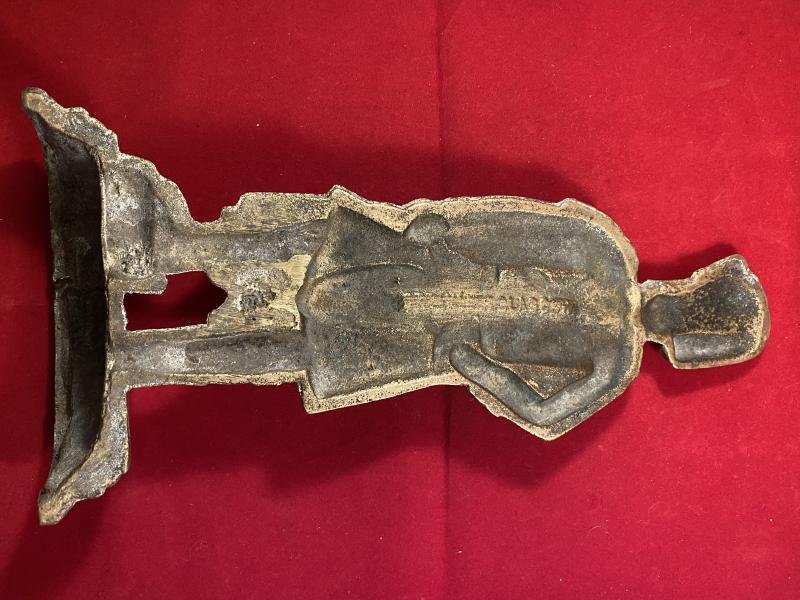 Victorian Scottish Cast Brass Doorstop Depicting a Scottish Soldier in Military Uniform - BONNIE SCOTLAND — image 6