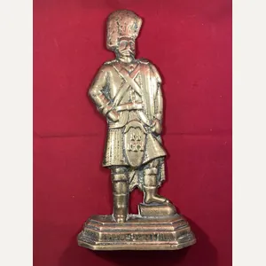 Victorian Scottish Cast Brass Doorstop Depicting a Scottish Soldier in …