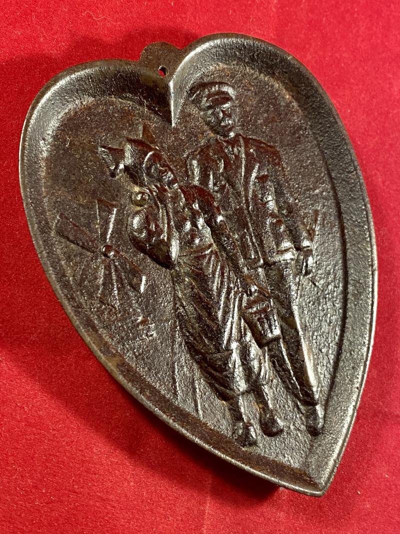WW1 'Cheeky' Heart Shaped Cast Iron Trench Art Flanders Souvenir Trinket Tray — image 5