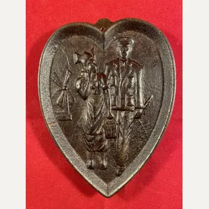 WW1 'Cheeky' Heart Shaped Cast Iron Trench Art Flanders Souvenir …