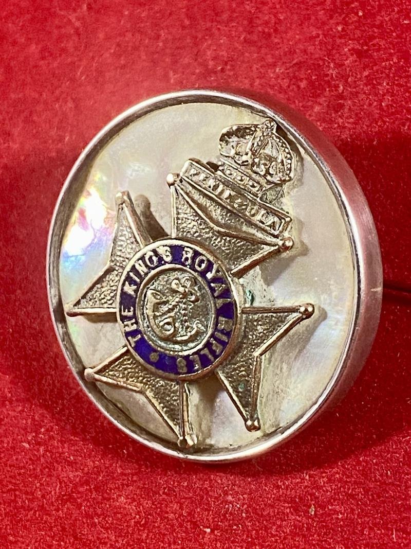 WW1 The Kings Royal Rifles Silver Rimmed, Gilt Brass, Enamel and Mother of Pearl Sweetheart Brooch — image 4