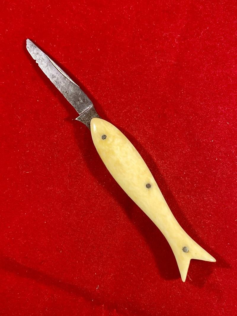 Unusual Fish Shaped Penknife by Southern & Richards of Sheffield c1900 — image 2