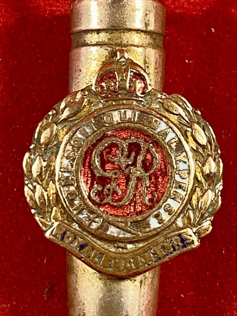 Unusual WW1 British .303 sweetheart 'Bullet' Pendant fitted with Miniature Royal Engineers GvR Badge — image 2
