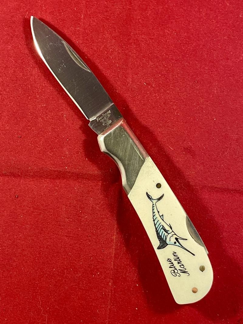 Collector's Lockback Knife by Frost Cutlery with Custom Scrimshaw of a Blue Marlin by O.D. — image 4