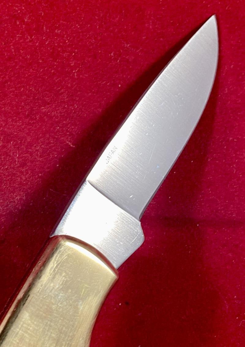 Collector's Lockback Knife by Frost Cutlery with Custom Scrimshaw of a Bald Eagle by O.D. — image 6