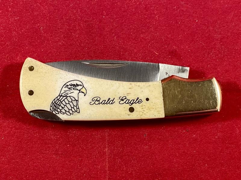 Collector's Lockback Knife by Frost Cutlery with Custom Scrimshaw of a Bald Eagle by O.D. — image 8