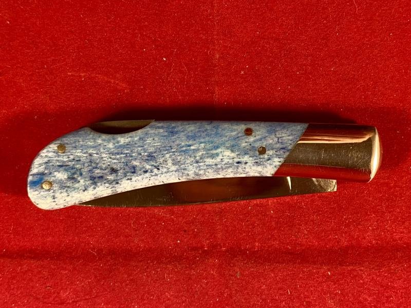 Mint Vintage Beretta Lockback Pocket Knife with Unusual Stained Bone Grip — image 7