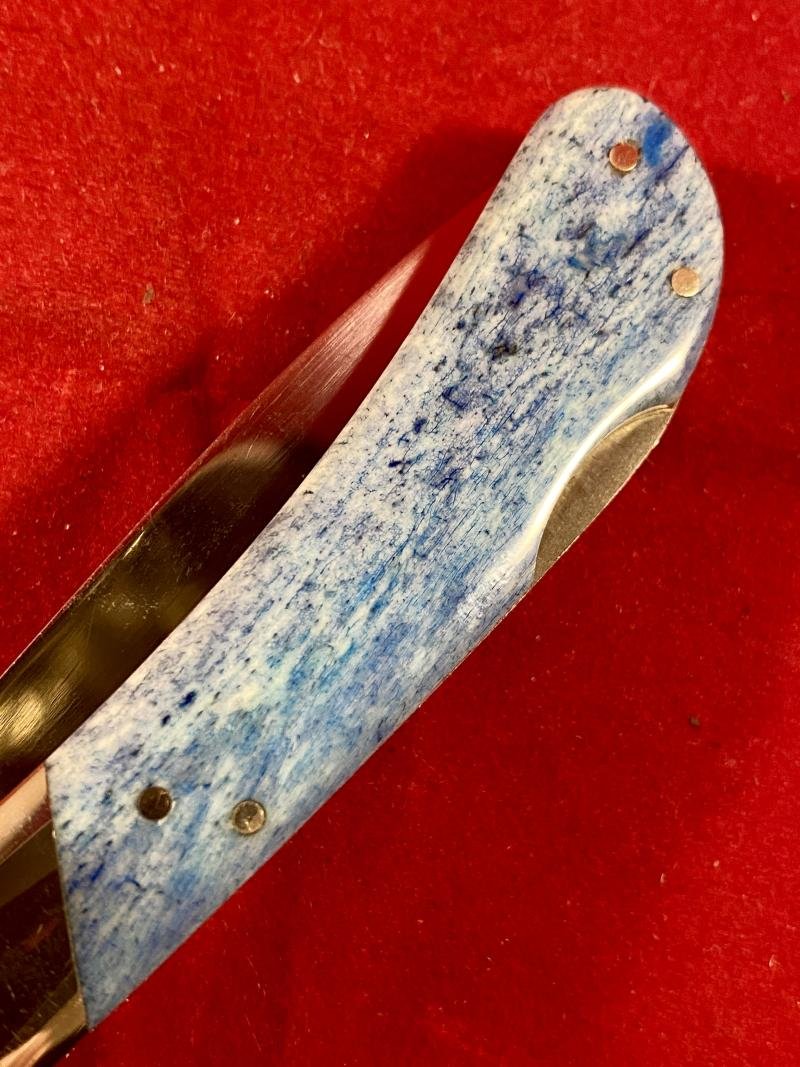 Mint Vintage Beretta Lockback Pocket Knife with Unusual Stained Bone Grip — image 8