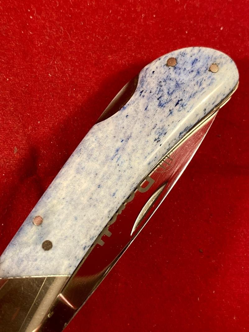 Mint Vintage Beretta Lockback Pocket Knife with Unusual Stained Bone Grip — image 9