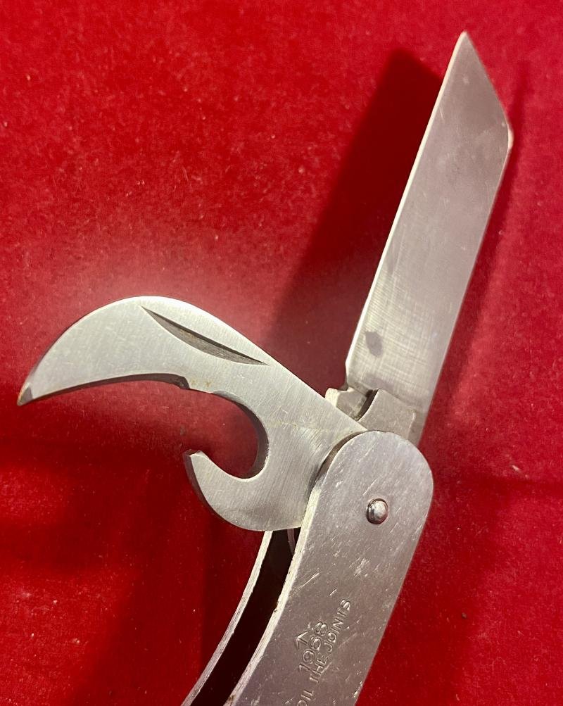 Vintage British Army Folding Two-Piece Stainless Steel Clasp or Jack Knife Dated 1968 — image 3