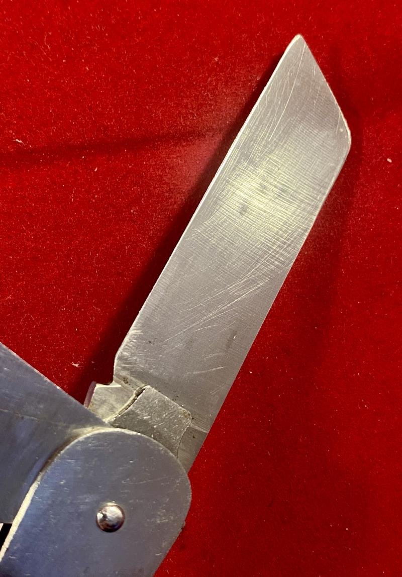 Vintage British Army Folding Two-Piece Stainless Steel Clasp or Jack Knife Dated 1968 — image 4