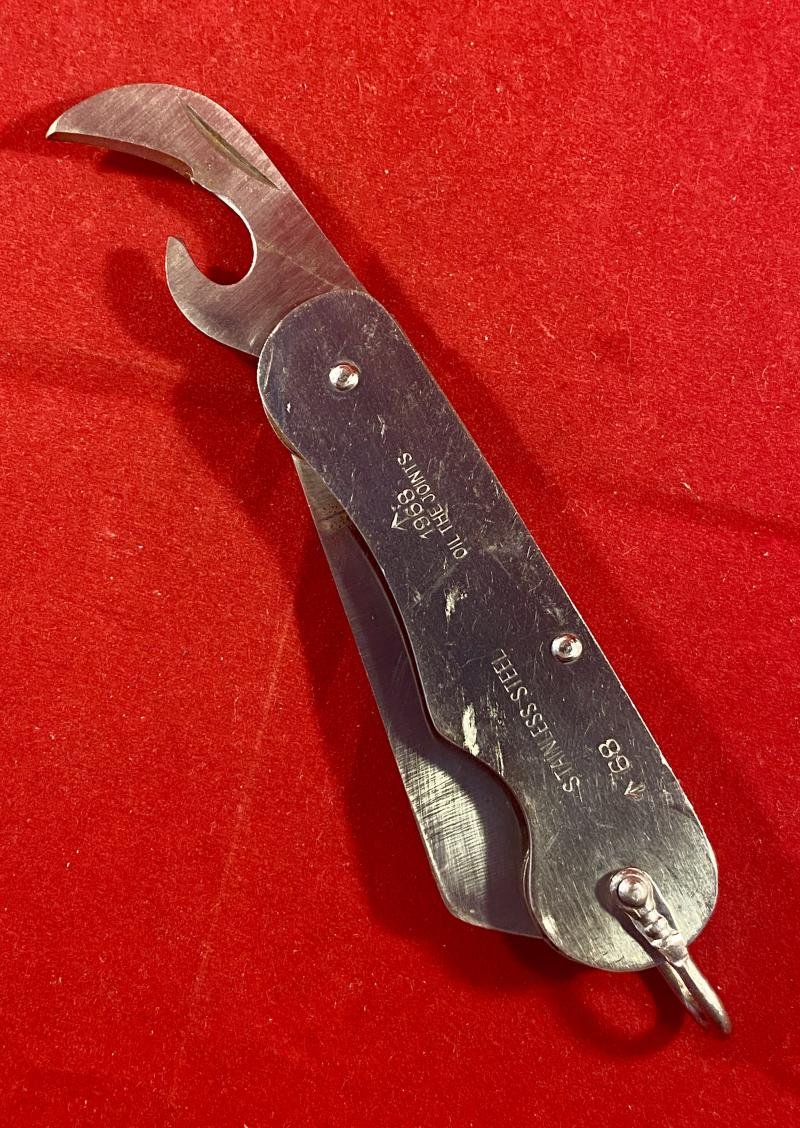 Vintage British Army Folding Two-Piece Stainless Steel Clasp or Jack Knife Dated 1968 — image 6