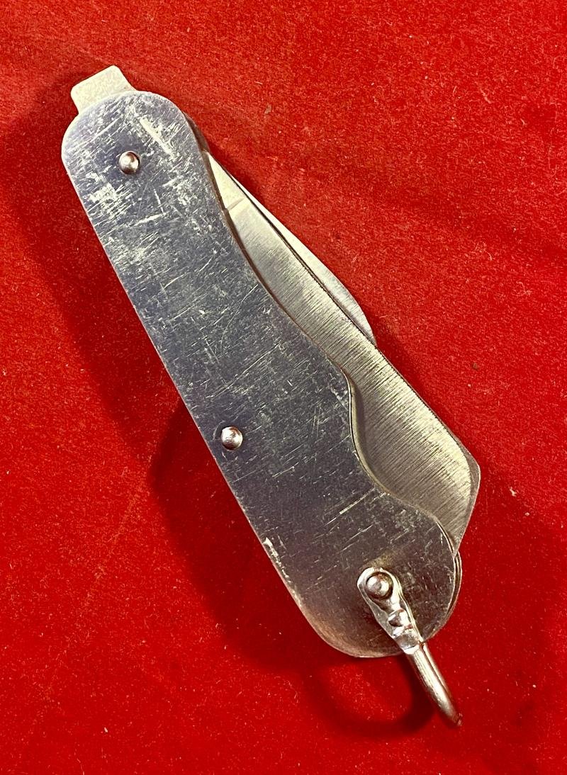 Vintage British Army Folding Two-Piece Stainless Steel Clasp or Jack Knife Dated 1968 — image 9
