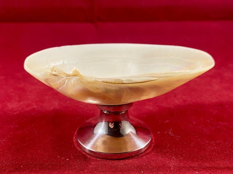 Beautiful Antique Mother of Pearl and Hallmarked Silver Pedestal Dish by William Vale & Sons 1922 — image 3