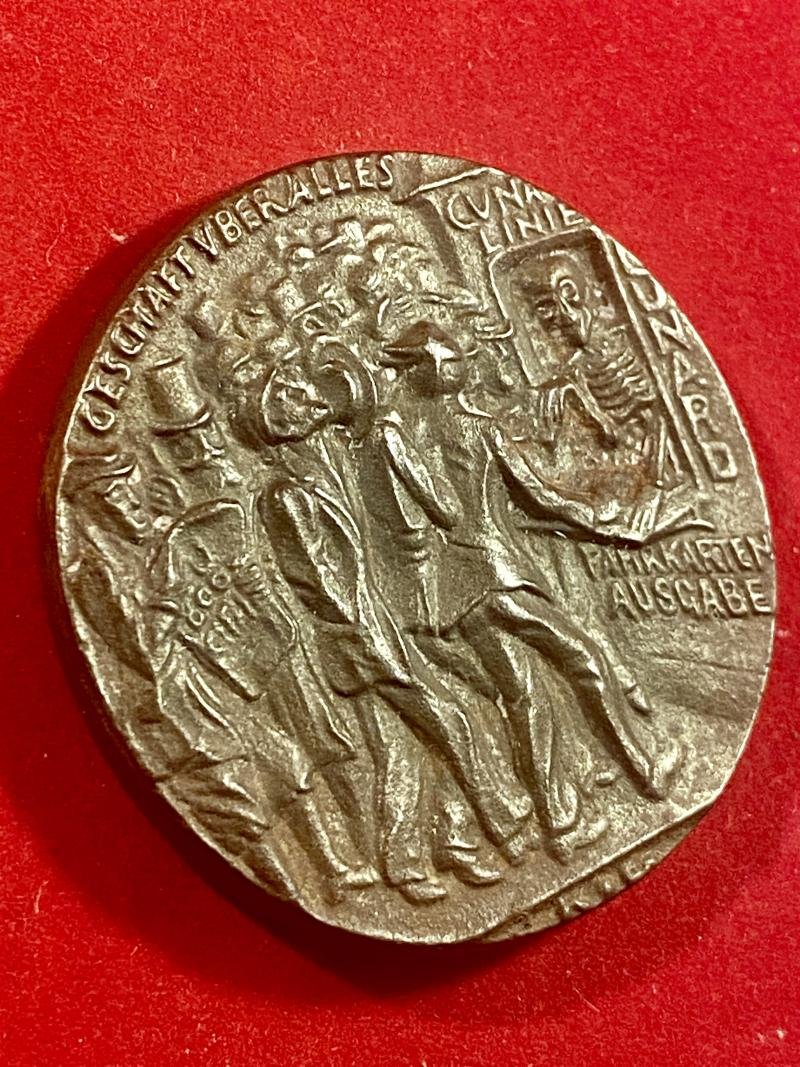 WW1 British Copy of the German Lusitania Propaganda Medal made to Commemorate the Sinking of the RMS Lusitania in 1915 — image 4