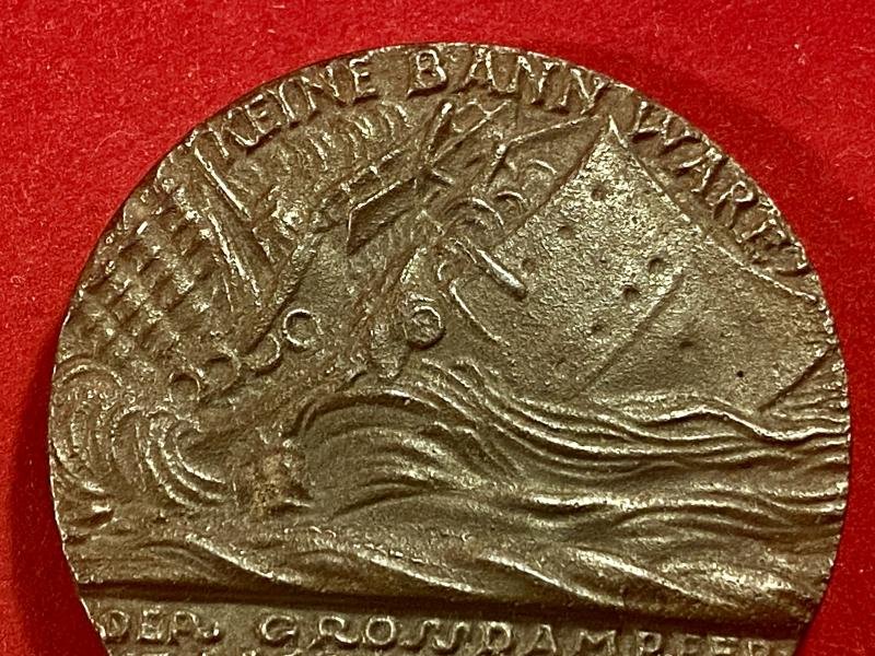 WW1 British Copy of the German Lusitania Propaganda Medal made to Commemorate the Sinking of the RMS Lusitania in 1915 — image 6