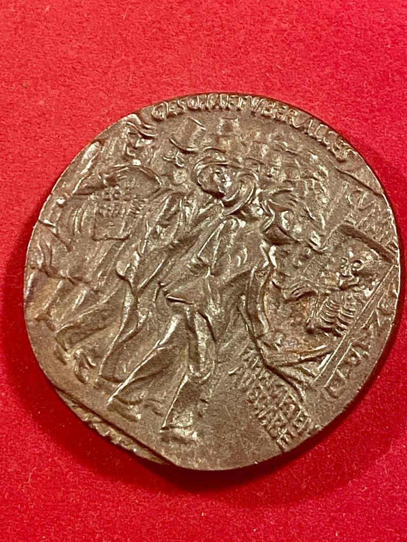WW1 British Copy of the German Lusitania Propaganda Medal made to Commemorate the Sinking of the RMS Lusitania in 1915 — image 7