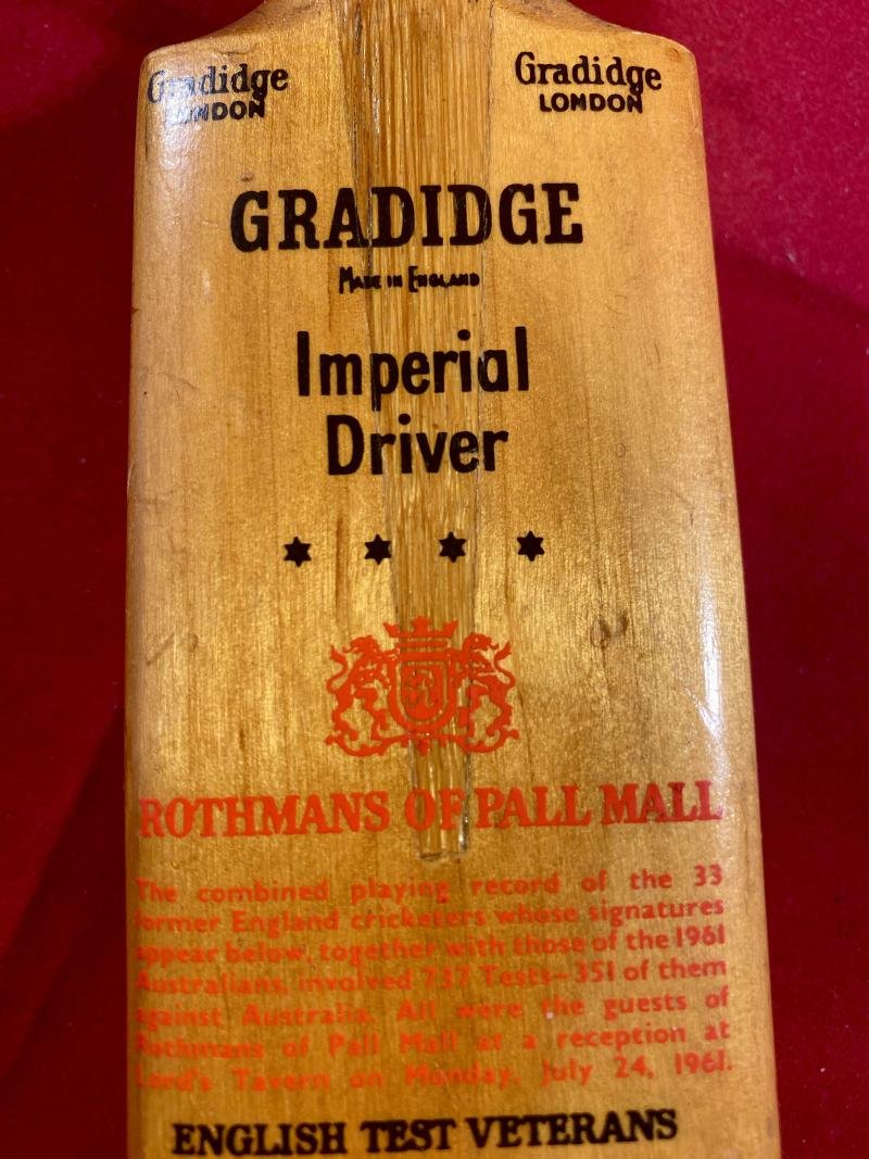 Rare Vintage Gradidge Facsimile Signed English Test Veterans and 1961 Australian Touring Team Miniature Cricket Bat — image 6