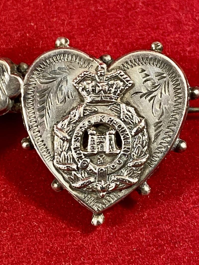 Pre WW1 Hallmarked Silver MIZPAH and Suffolk Regiment Double Heart Sweetheart Brooch by C&S - 1907 — image 4