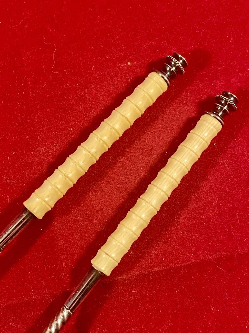 Antique Victorian Cased Pair of Silver Plated Berry Serving Spoons c1880 — image 6