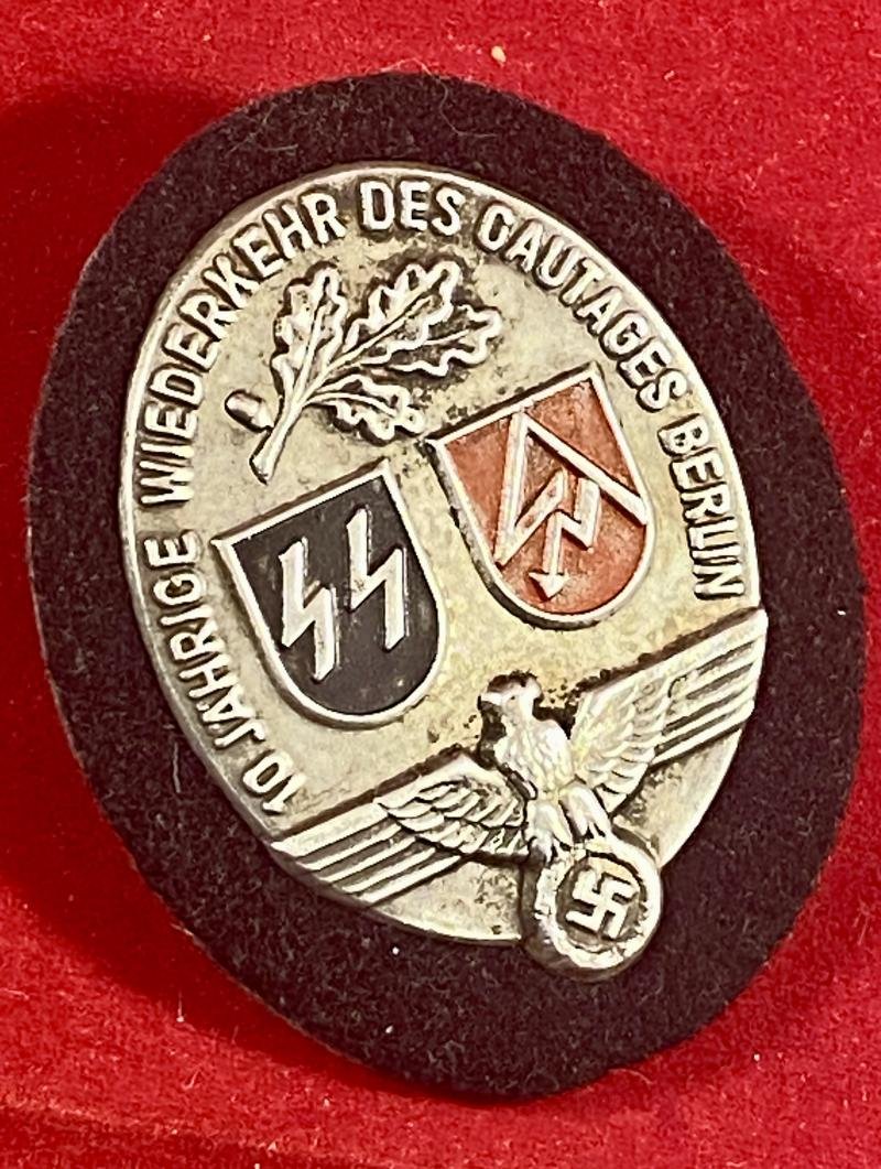 REPRODUCTION German WW2 SS/SA 10th Anniversary of the Gautag Berlin Badge — image 3