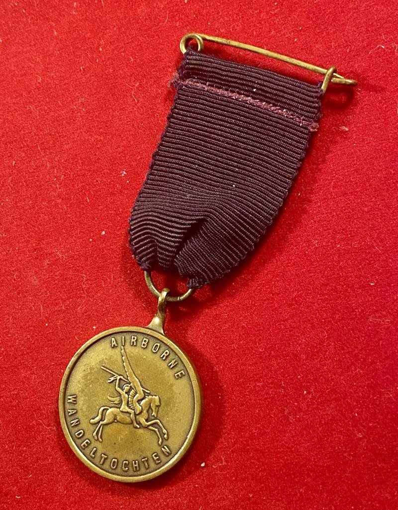 Early Pattern Airborne Walking Tour Bronze Police Sports Association Participants Souvenir Medal with Ribbon — image 5