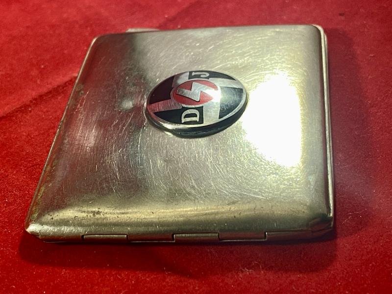 WW2 German Cigarette Case fitted with a WW2 Deutsches Jungvolk DJ Membership Badge — image 5