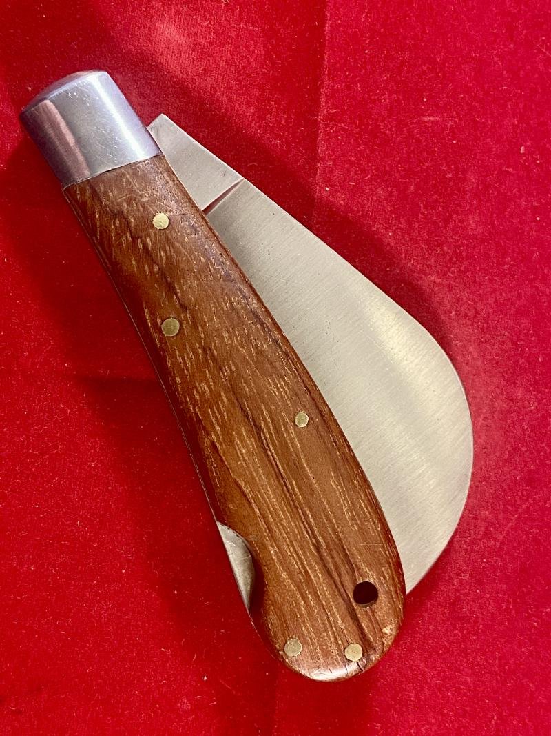 Mint Stainless Steel Pruning Knife with Oak Grips — image 6
