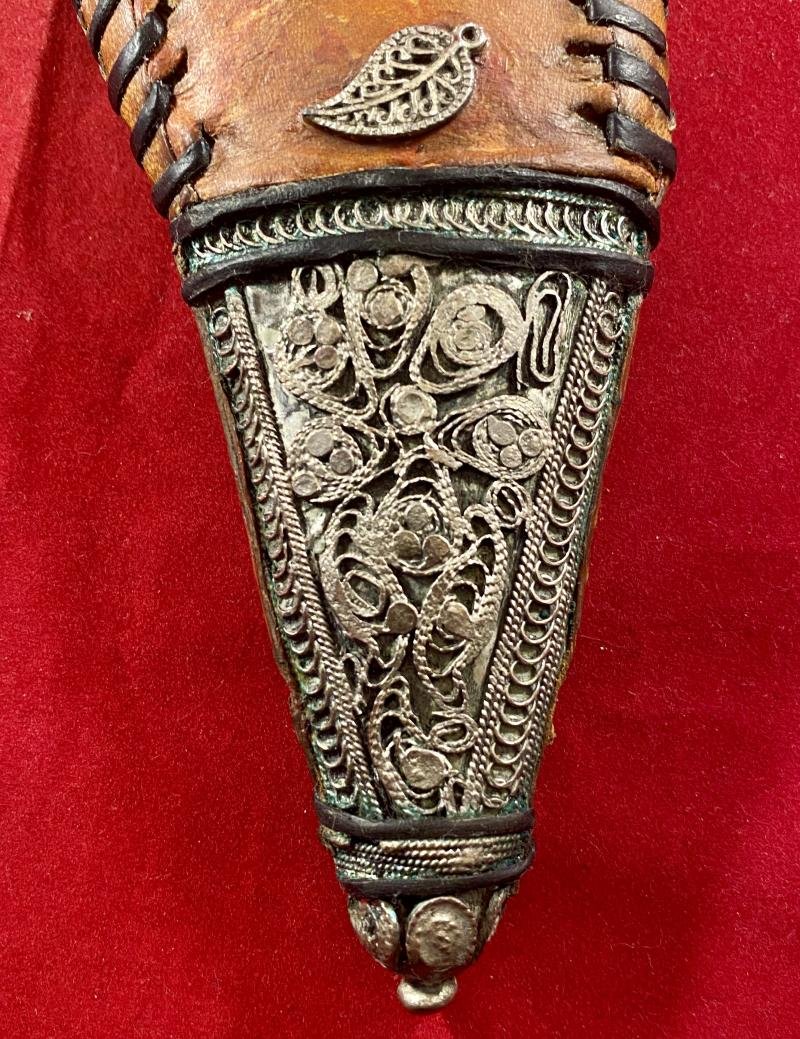 Antique Yemeni Jambiya Dagger with Horn Handle and an Ornate Silver Filigree and Leather Covered Sheath — image 9