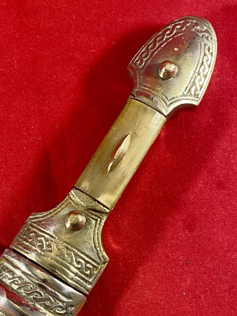 Ornate 20th Century Syrian Neck Dagger with Horn Grip Scales — image 7