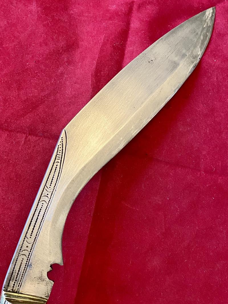 Fine WW2 'Bring Back' Burma Kukri Knife with Carved Horn Grip c1945 — image 4