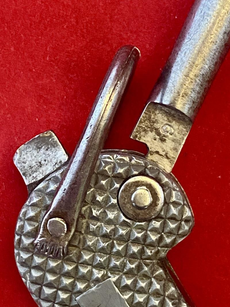 WW2 Period Royal Navy Admiralty Pattern 301B Alloy Scales Clasp Knife by Harrison Fisher & Co Ltd of Sheffield – Named to C. Clayton — image 10