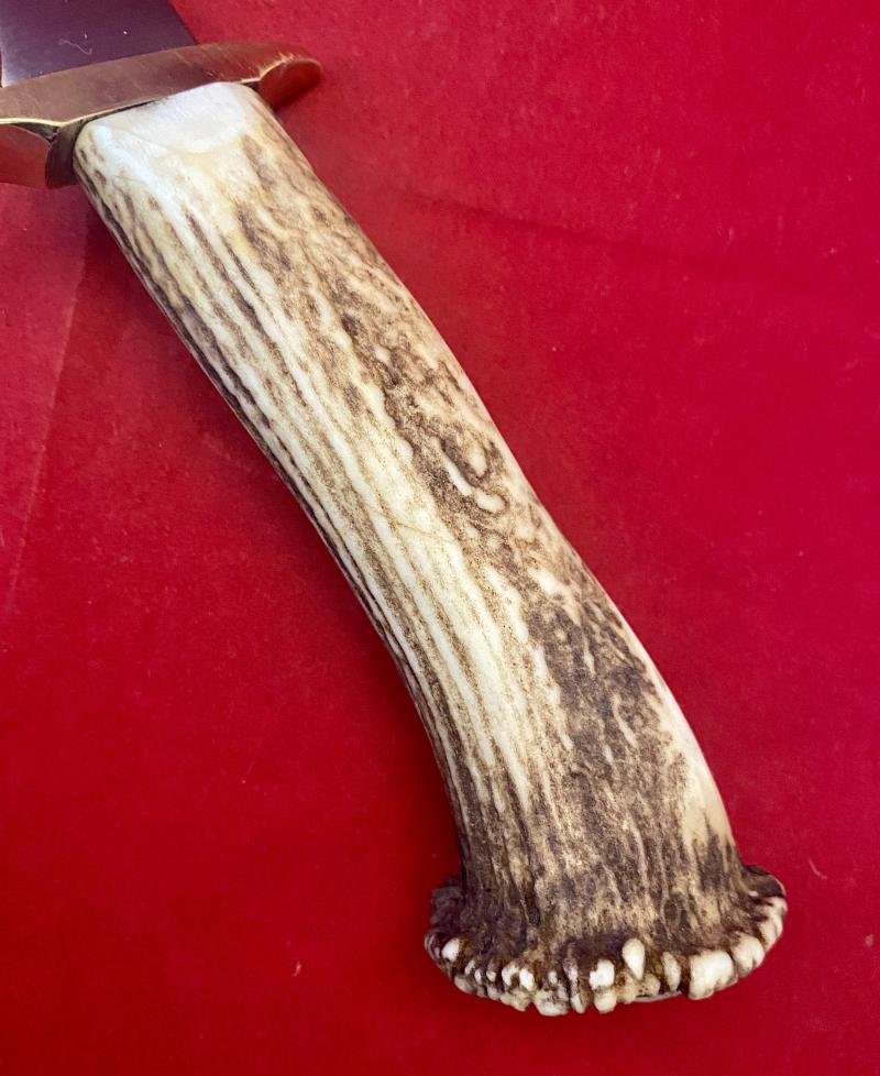 Impressive Bowie Knife with Mint 7.4' Steel Blade and Stag Antler Handle with Custom made Leather Sheath — image 10