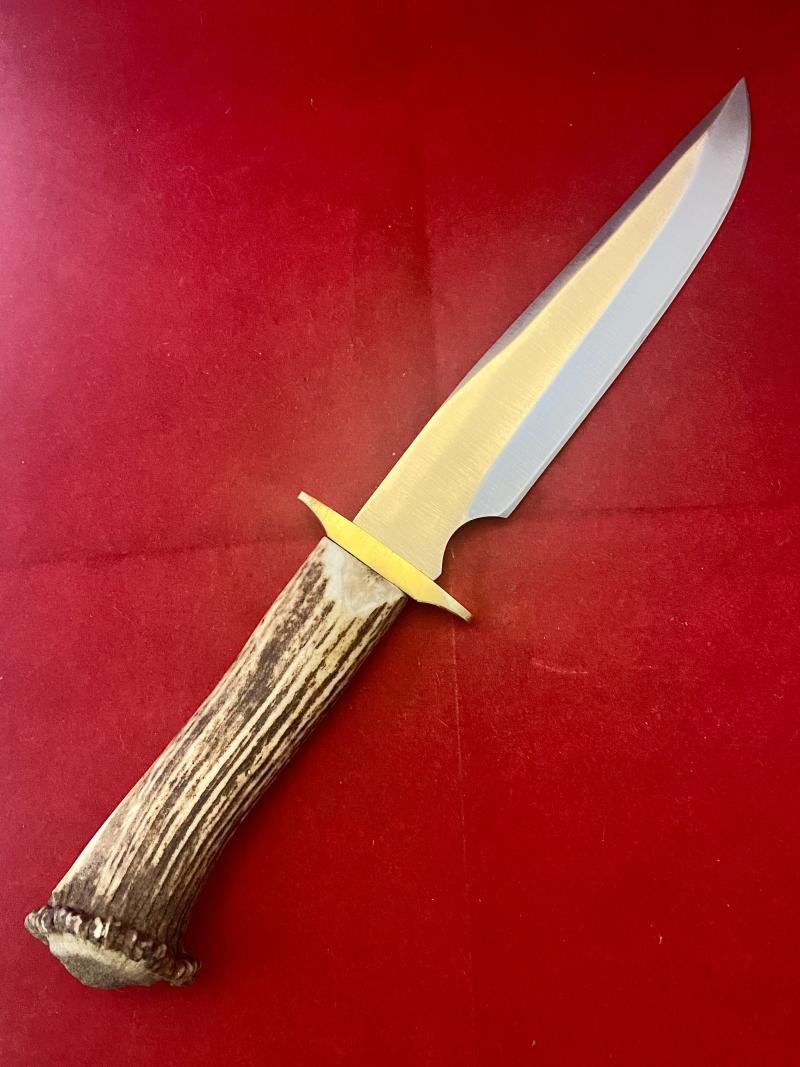 Impressive Bowie Knife with Mint 7.4' Steel Blade and Stag Antler Handle with Custom made Leather Sheath — image 3